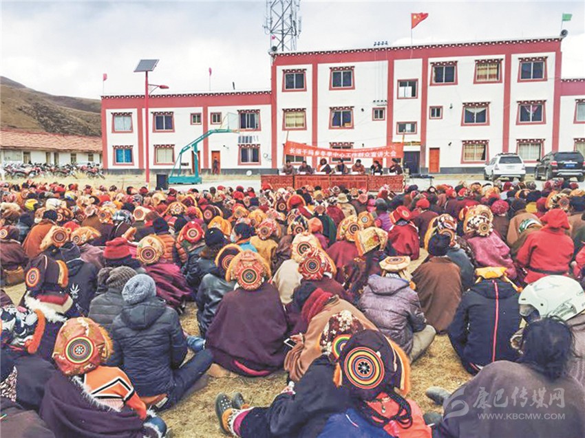 石渠縣開展“千人大下鄉(xiāng)” 、“千人大宣講”、“千人大走訪”活動掠影