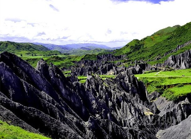 墨石？甘孜還藏著這樣的地質(zhì)公園