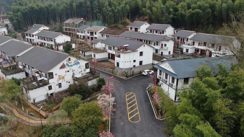 江西資溪縣烏石鎮(zhèn)新月畬族村景象。新華社記者 彭昭之 攝