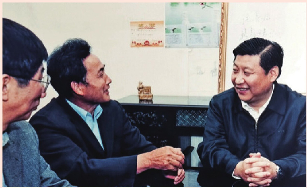 2003年4月24日，時任浙江省委書記習(xí)近平在浙江下姜村調(diào)研。